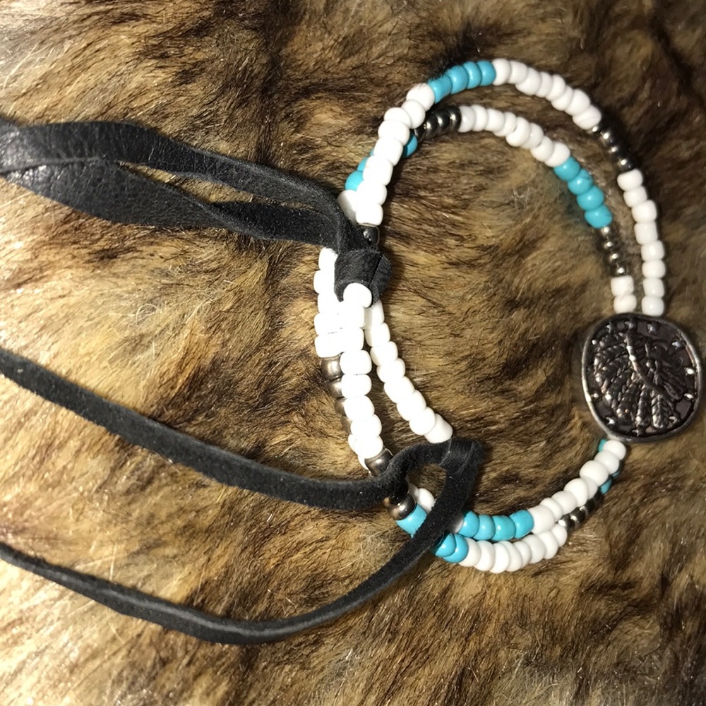 Indian Pendant Bracelet with Black Leather
